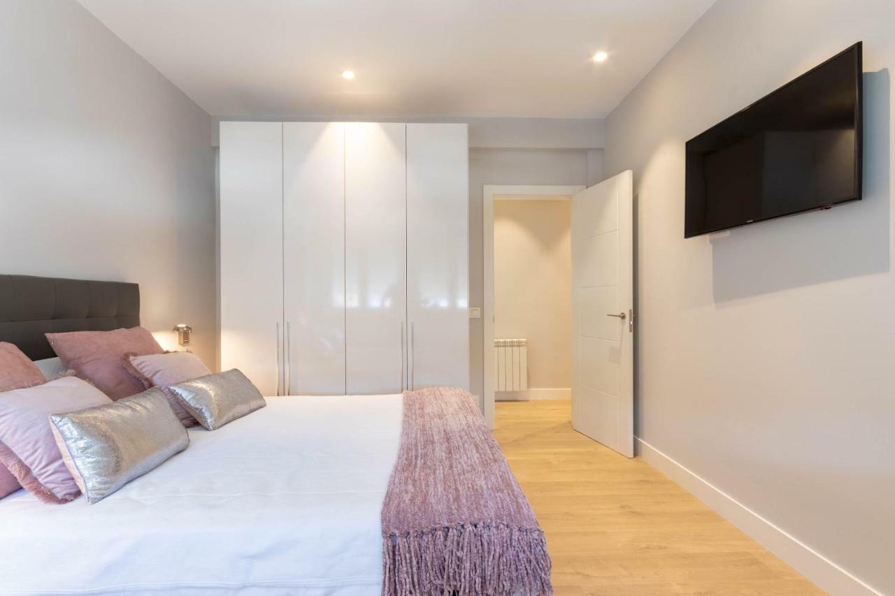 Apartment By Aston Guernica y Luno